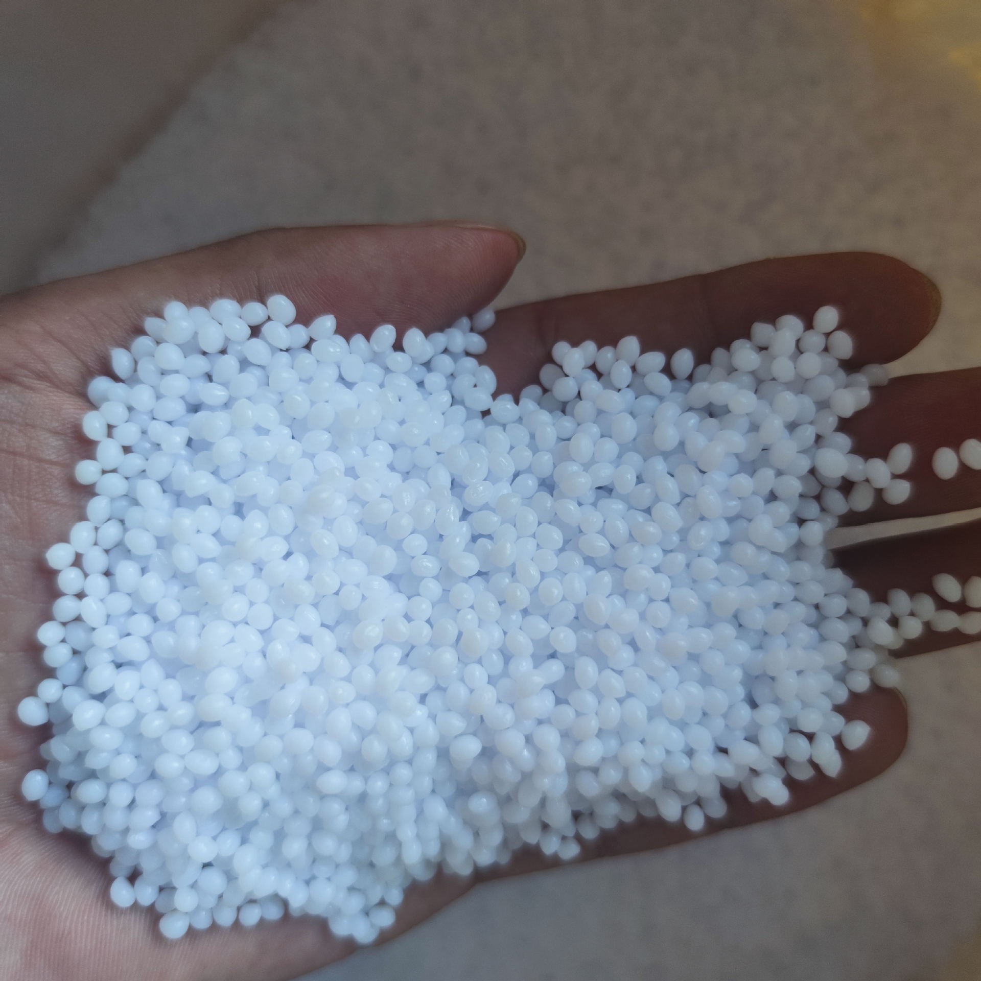 0.5/1 كجم الحرة الراتنج اليدوي - مراجعة Thermoplastic Pellet وسعره